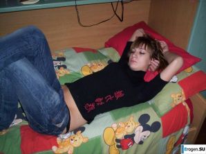 Красивая девушка, отличная фигура. Эскиз 30