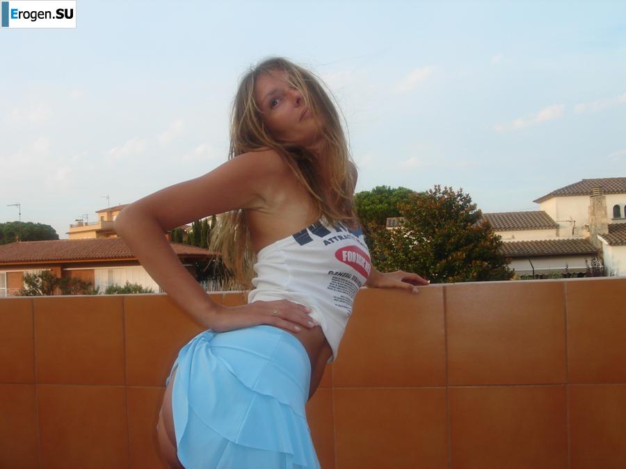 Beauty from Italy and all her personal photos. Photo 36