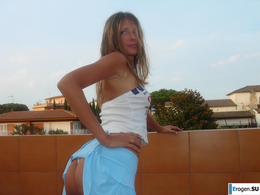 Beauty from Italy and all her personal photos. Photo 37