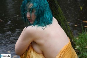 Eve in the park. Thumb 26