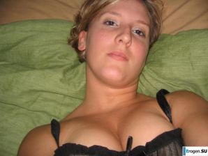 Девушка пончик и её личные фото. Часть 2. Эскиз 12