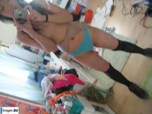 Asian has fun at home. Thumb 40