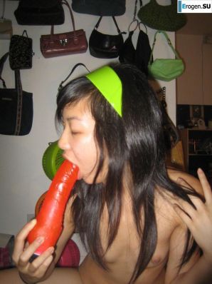 Азиатка развлекается дома. Часть 2. Эскиз 27