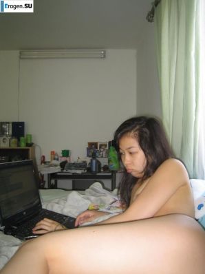 Азиатка развлекается дома. Часть 2. Эскиз 33