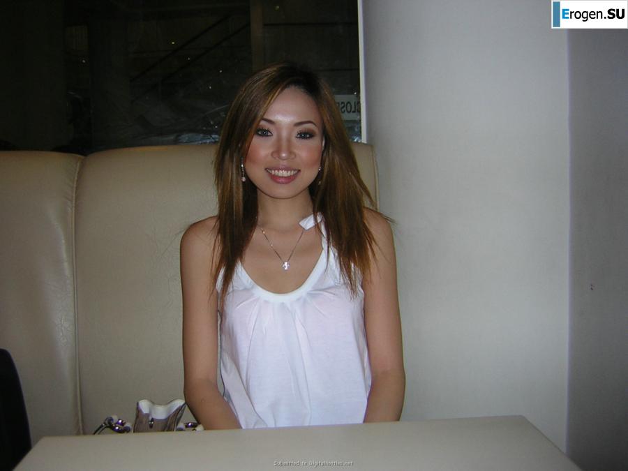 Горячая азиаточка. Фото 17