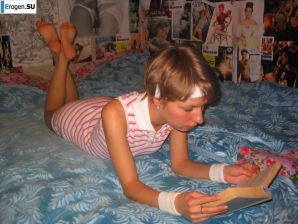 Hairy Slim Woman. Thumb 23