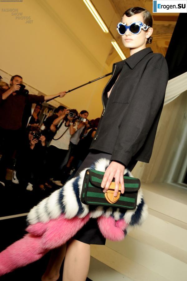 Dressing rooms, latrines, dressing rooms of models. Part 2. Photo 14