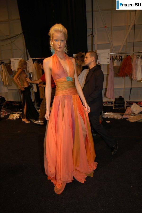 Dressing rooms, latrines, dressing rooms of models. Part 2. Photo 19