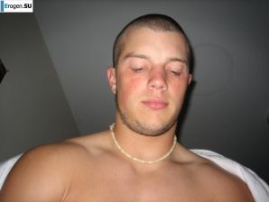 Blonde, muscled and friends. Thumb 28