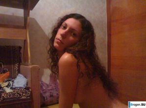 в поддержку Януковича, и на пляже. Эскиз 18