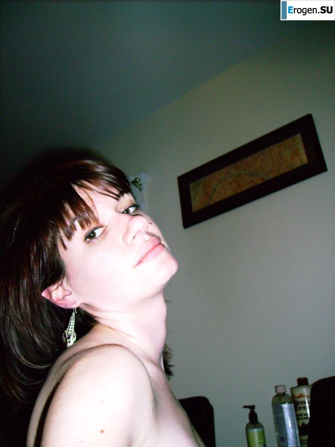 Tall brunette. Photo 29