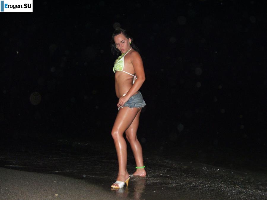 Brunette with forms. Part 2. Photo 25