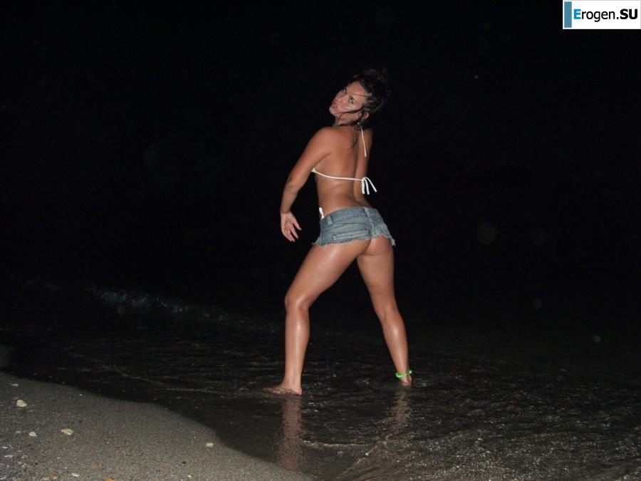 Brunette with forms. Part 2. Photo 47