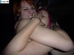 Бухие русские неформалки на крыше. Часть 2. Эскиз 15