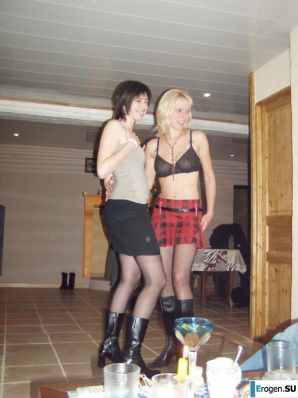 Continuing the theme of swingers. Part 7. Thumb 32