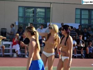 группы девушек промоутеров. Эскиз 40