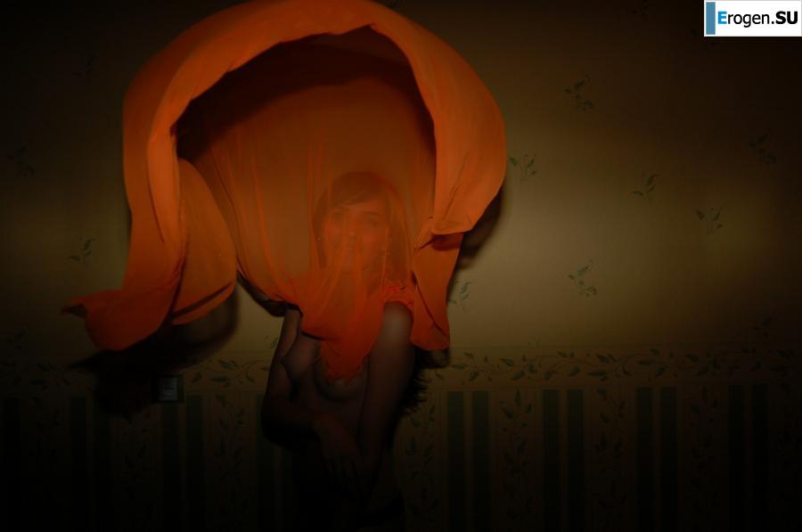 Brunette home photo session. Photo 43