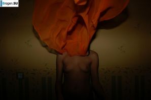 Brunette home photo session. Thumb 39