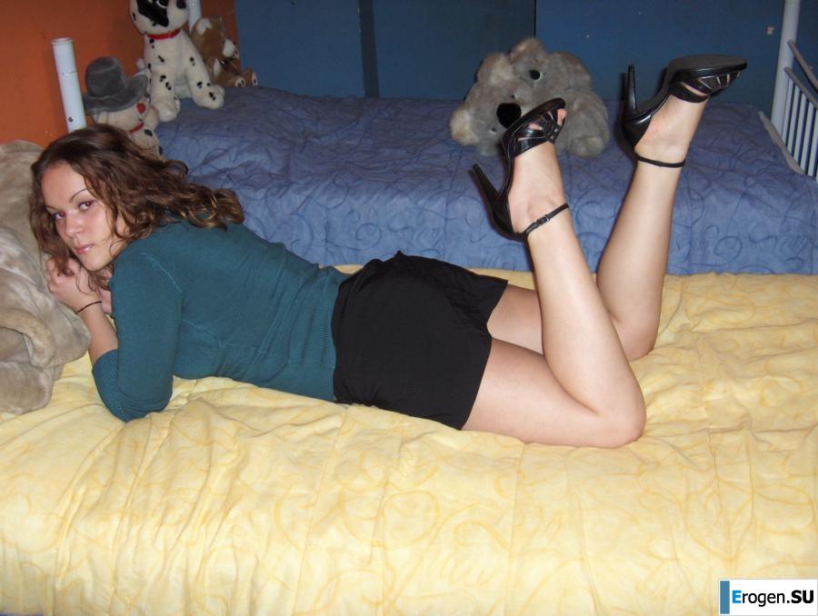 Home archive of a well-fed Parisian woman. Photo 30