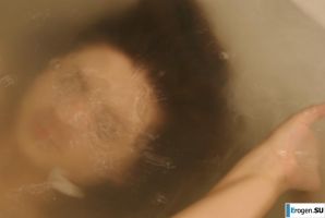 The girl in the bathroom plays with wax. Thumb 22