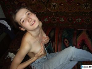 Домашние фото украинской девушки. Эскиз 34