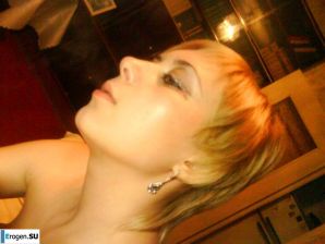 Girl and Carpet. Thumb 26