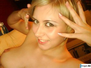 Girl and Carpet. Thumb 30