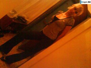 Girl and Carpet. Thumb 37