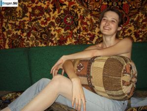 Home photos of a Ukrainian girl. Part 2. Thumb 15