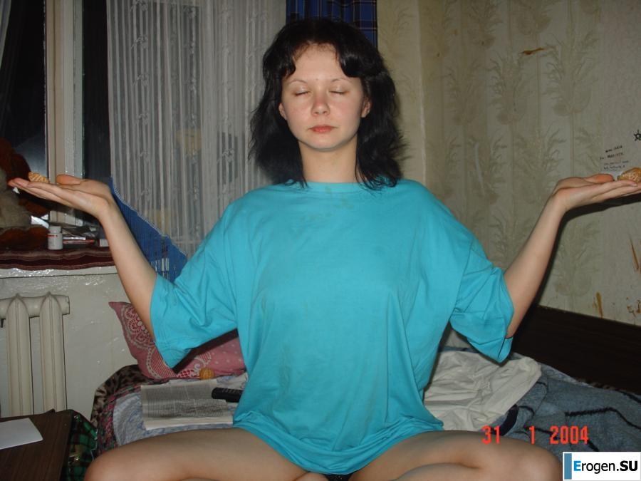 Home archive of a flexible Russian girl. Part 2. Photo 36