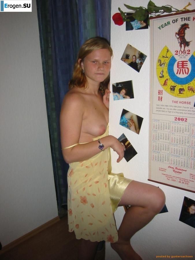 Home photo session of the red bbw. Photo 30