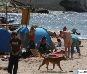 И снова хиппи. Теперь на пляжу. Часть 2. Эскиз 5