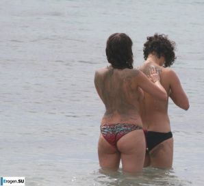 And again, hippies. Now on the beach. Part 3. Thumb 6