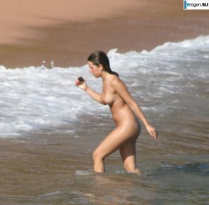 И снова хиппи. Теперь на пляжу. Часть 4. Эскиз 14