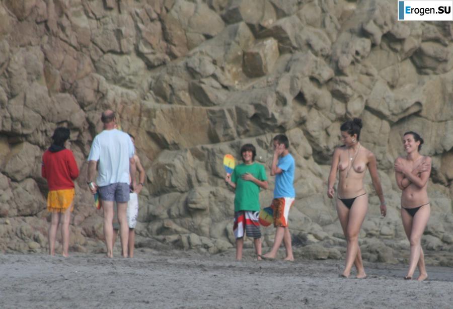 And again hippies. Now on the beach. Part 5. Photo 19