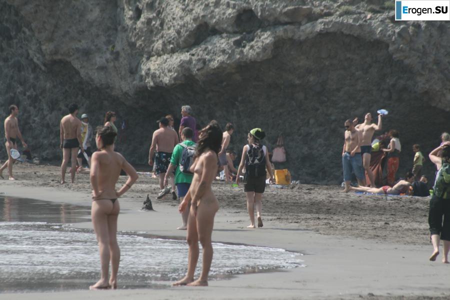 And again hippies. Now on the beach. Part 5. Photo 8