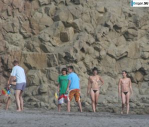 And again hippies. Now on the beach. Part 5. Thumb 16