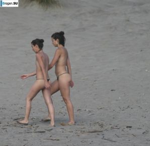 And again hippies. Now on the beach. Part 5. Thumb 20