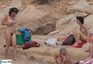 And again hippies. Now on the beach. Part 5. Thumb 28