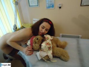 photoshoot with a bear. Thumb 14