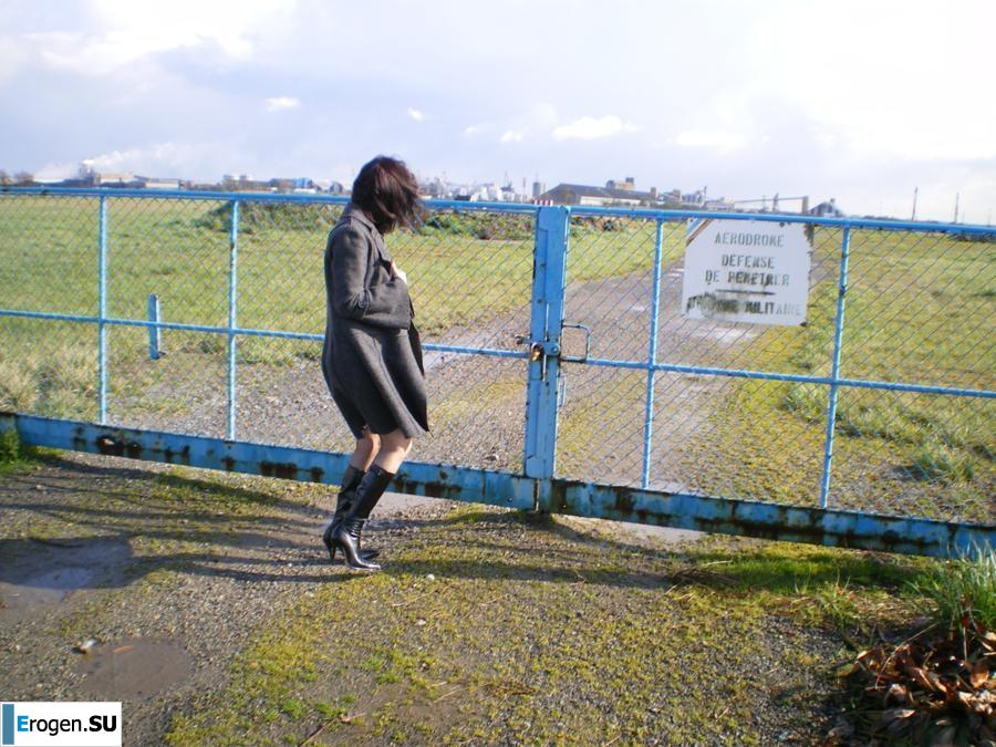 Madame Frenchwoman. Photo 21