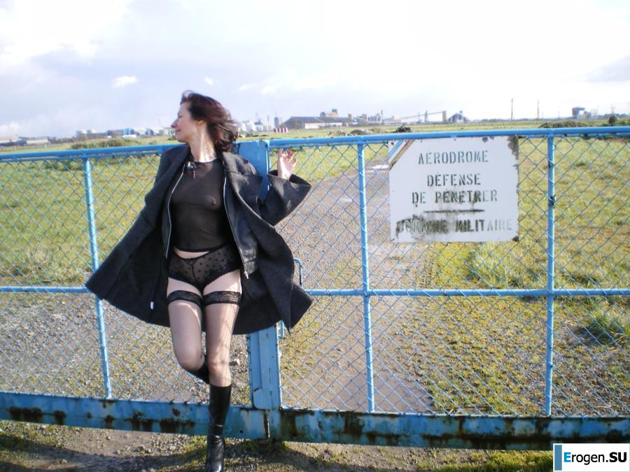 Madame Frenchwoman. Photo 23