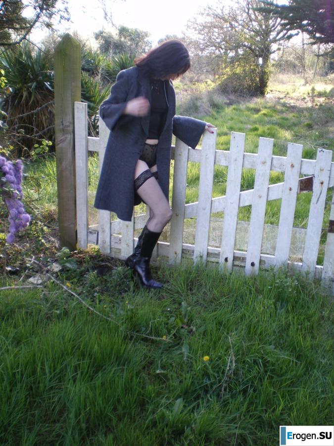 Madame Frenchwoman. Photo 32