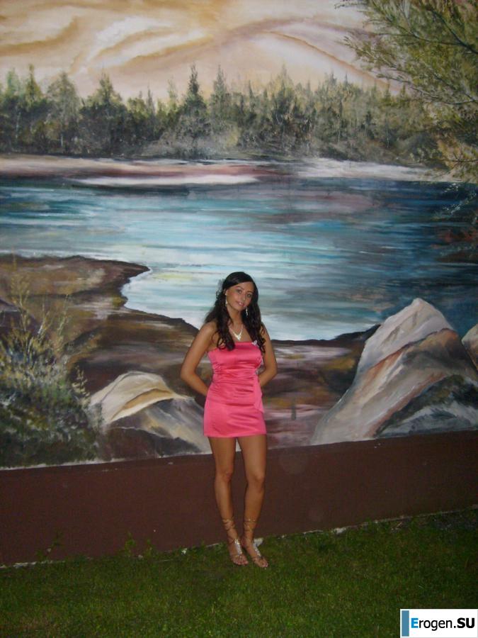 Beautiful Brunette. Photo 39