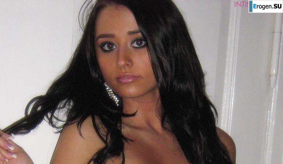 Beautiful Brunette. Photo 43