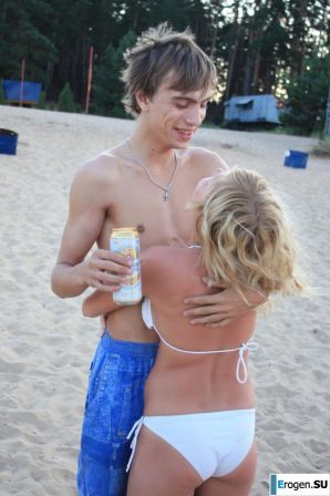 Красивая выпускница. Эскиз 24