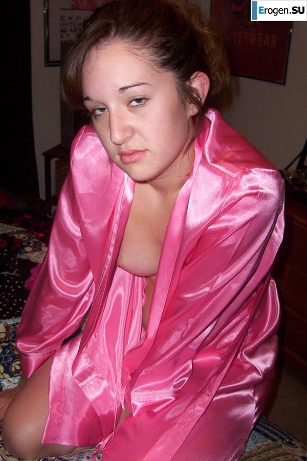 Кучерявенькая брюнетка. Фото 29