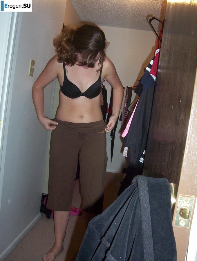 Кучерявенькая брюнетка. Фото 9