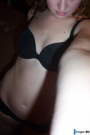 Кучерявенькая брюнетка. Эскиз 16