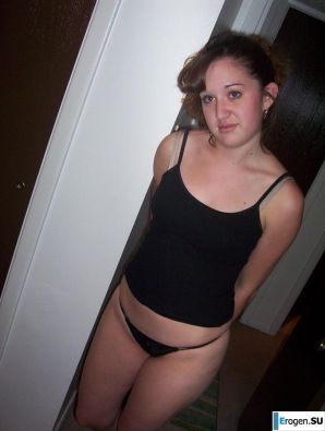 Кучерявенькая брюнетка. Эскиз 5